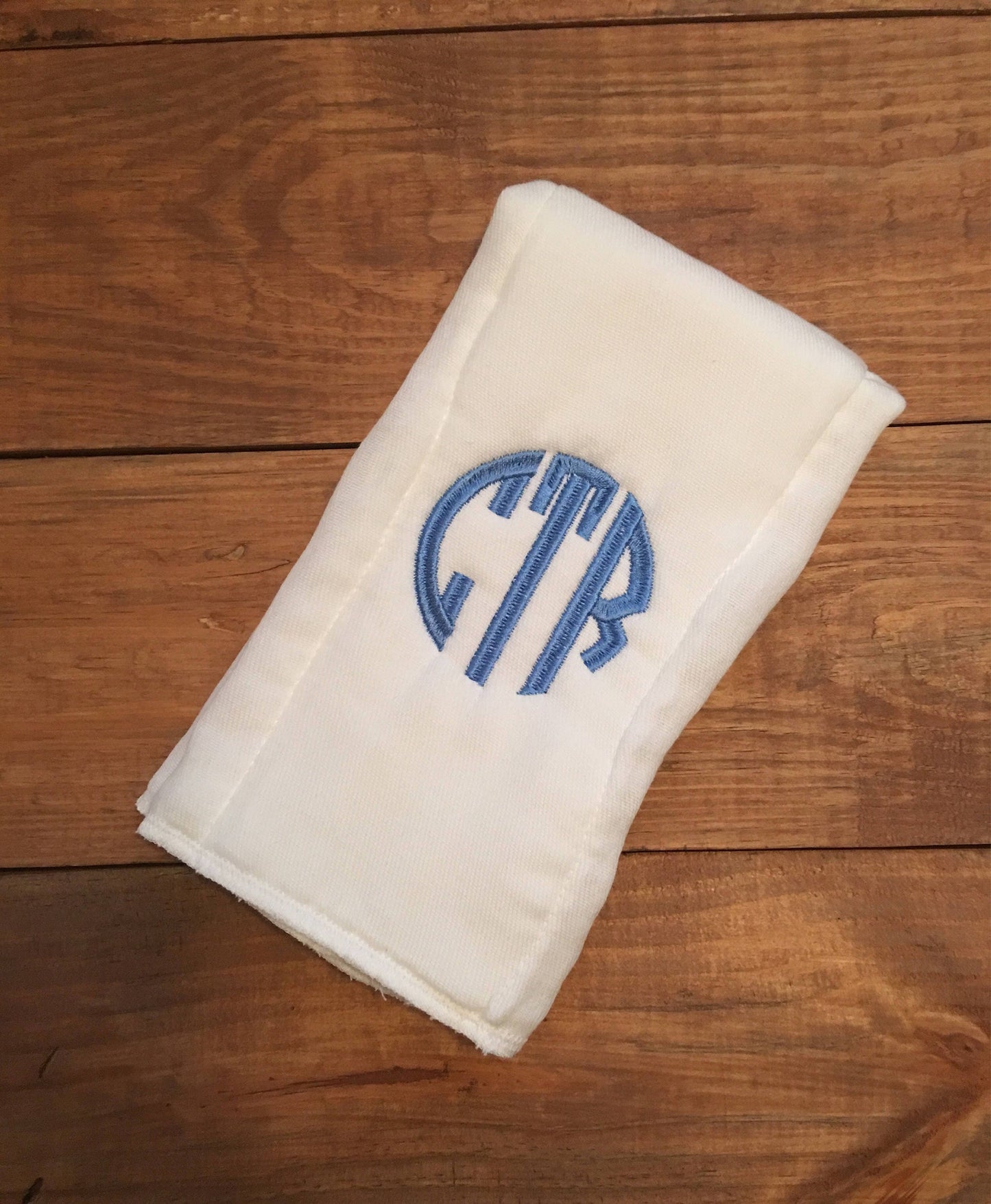 Baby boys circle monogrammed burp cloth - boys monogrammed baby shower gift - boys monogrammed burp cloth - circle monogrammed