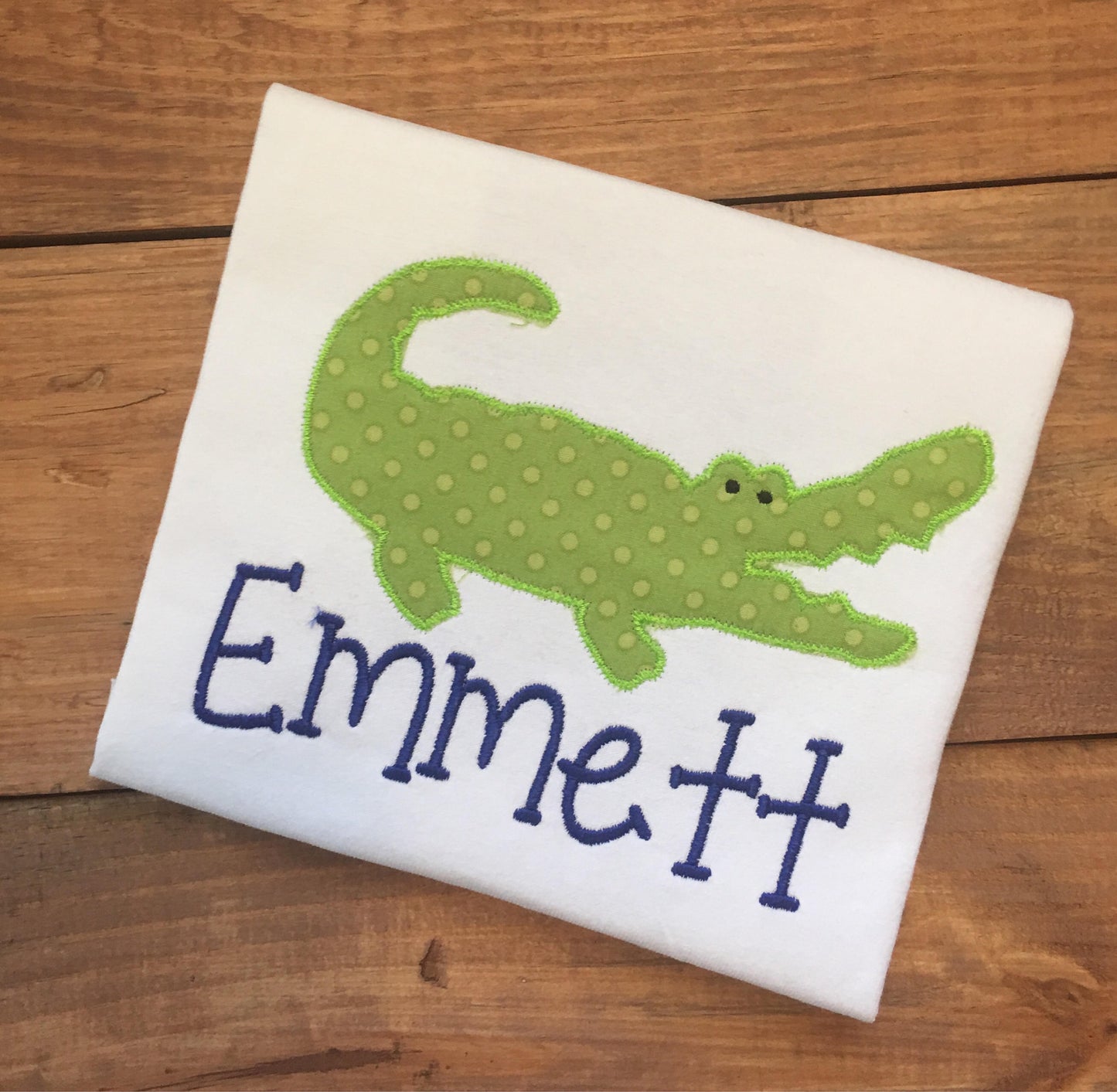 Boys Aligator Applique shirt, personalized name shirt, boys aligator shirt, boys summer shirt, boys beach shirt, boys vacation shirt