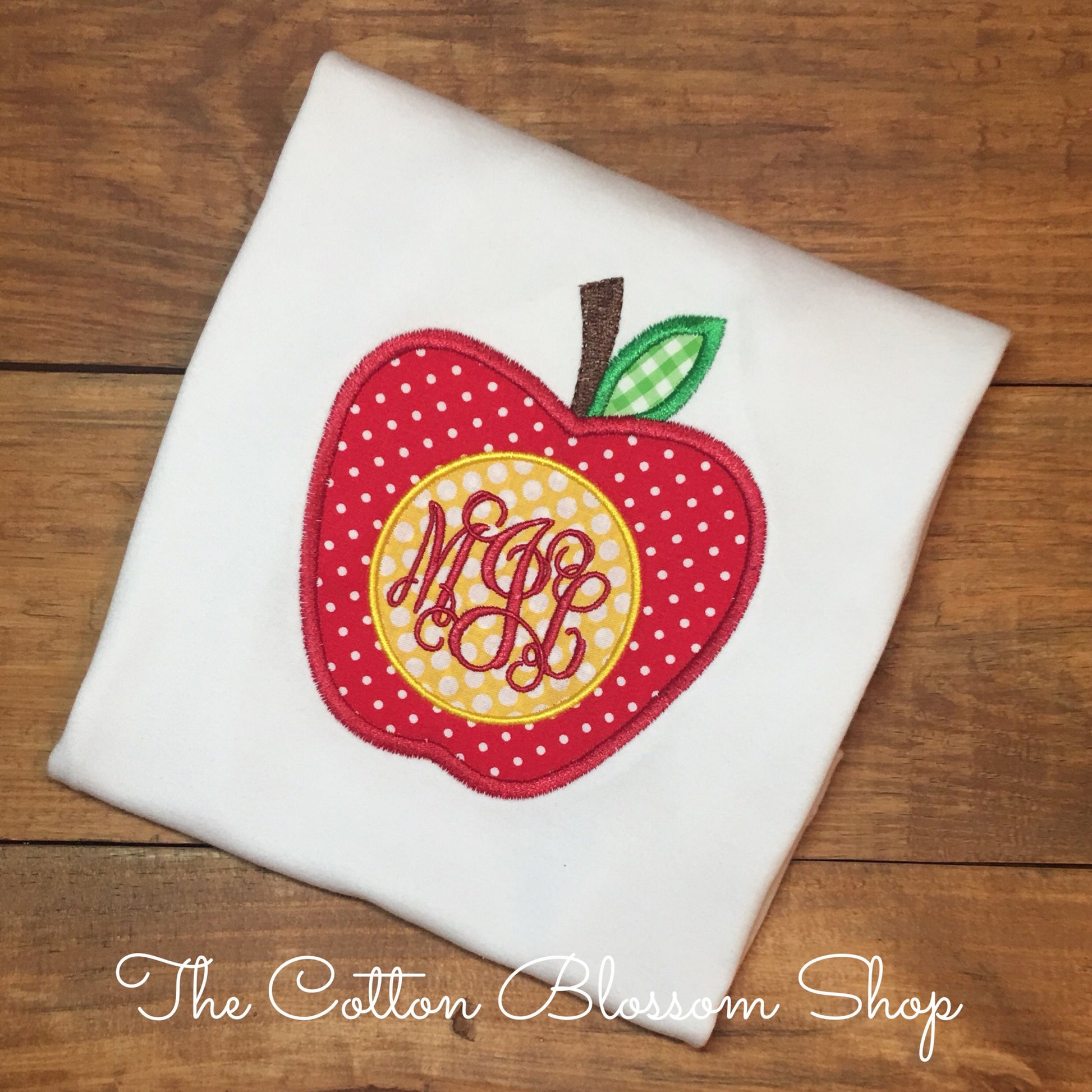 Back to school monogrammed apple shirt, girls back to School outfit, personalized apple shirt, monogrammed apple shirt