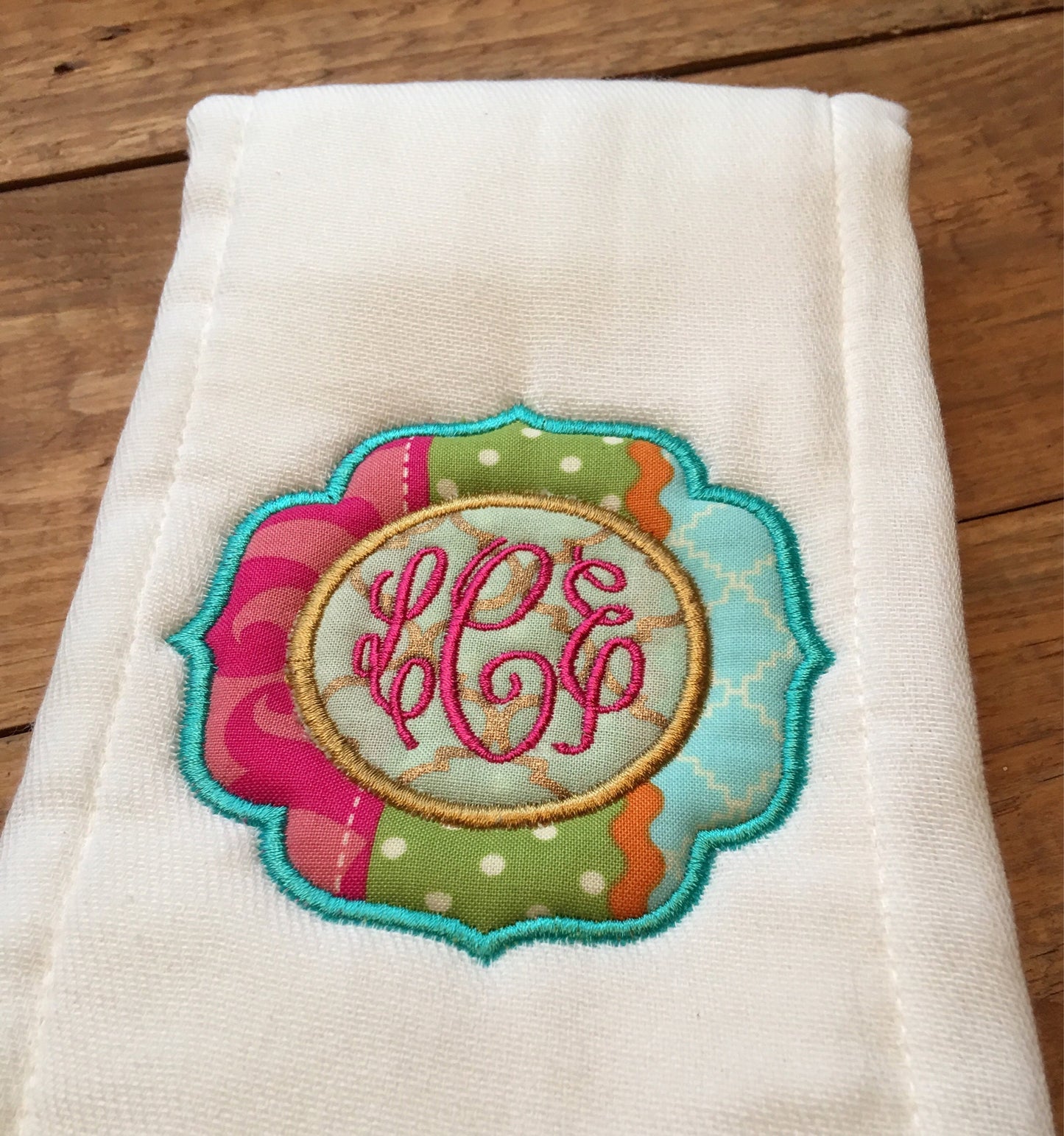 monogrammed burp cloth, baby shower gift, monogrammed baby shower gift, personalized burp cloth, embrodiered burp cloth