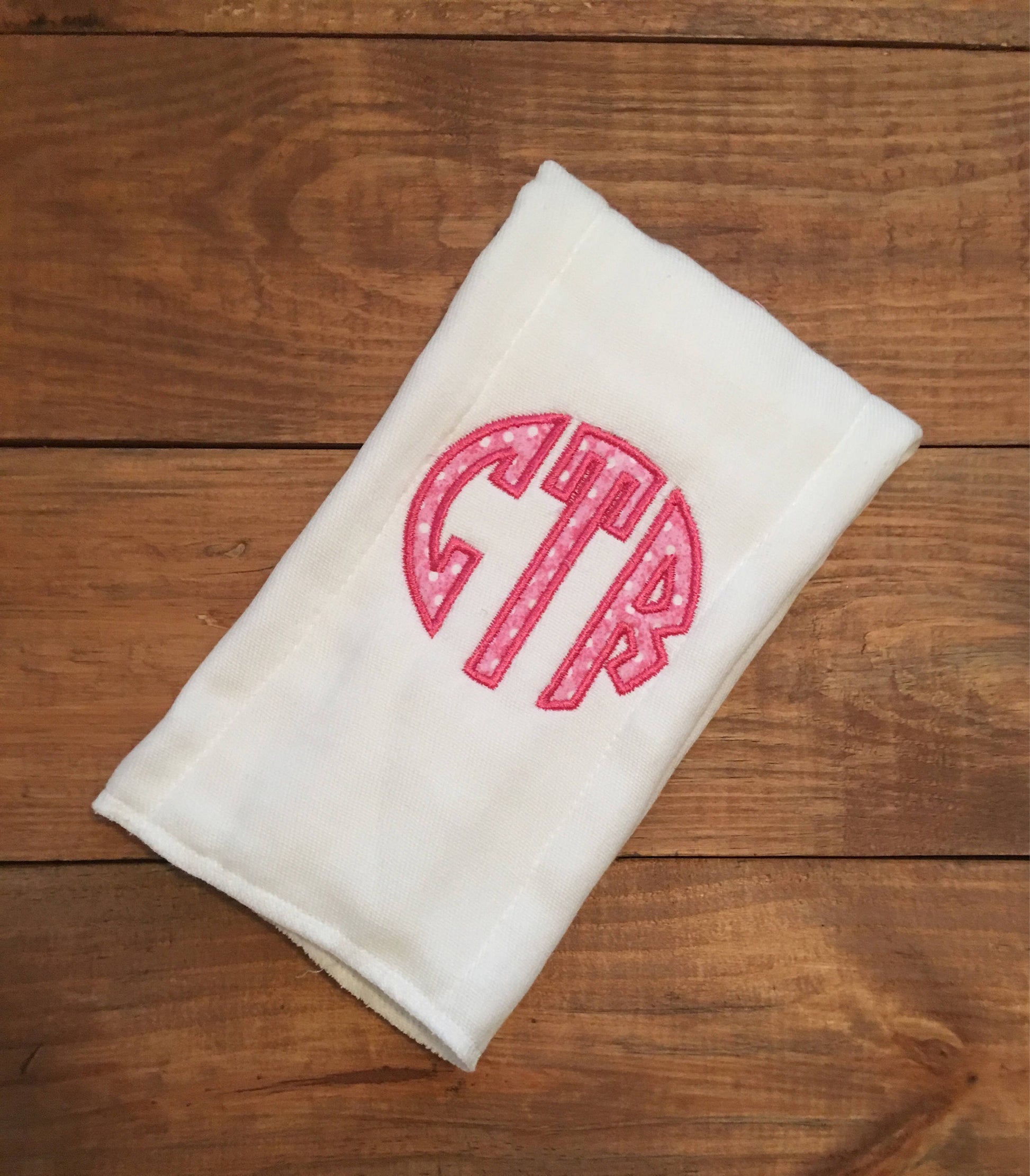 Baby girls appliqued circle monogrammed burp cloth - girls monogrammed baby shower gift - girls monogrammed burp cloth - circle monogrammed