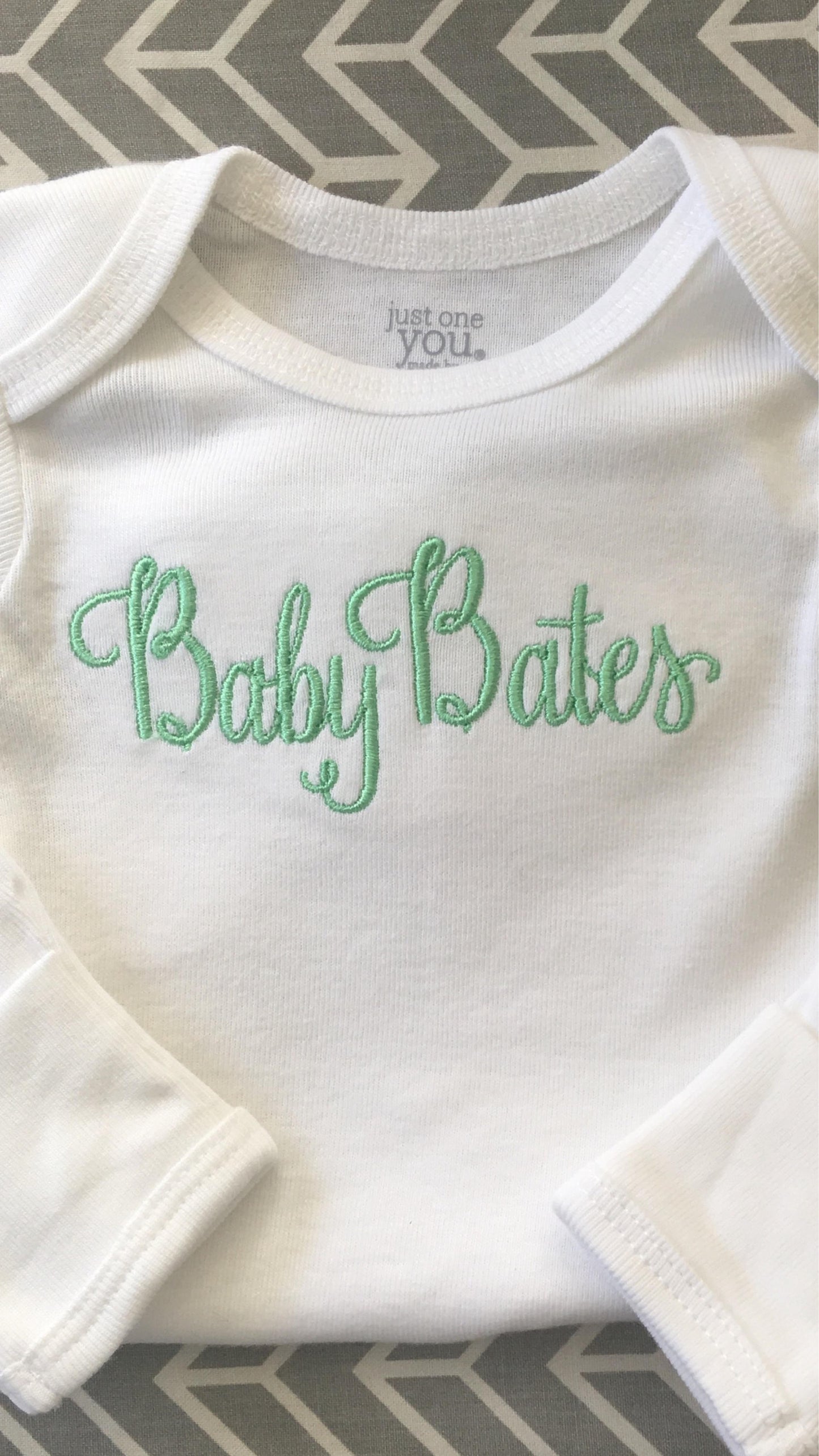Baby girl coming home outfit, newborn coming home outfit, hospital outfit, monogrammed one piece bodysuit, girls name bodysuit